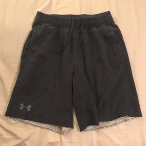 Under Armour Sweatshirt Shorts